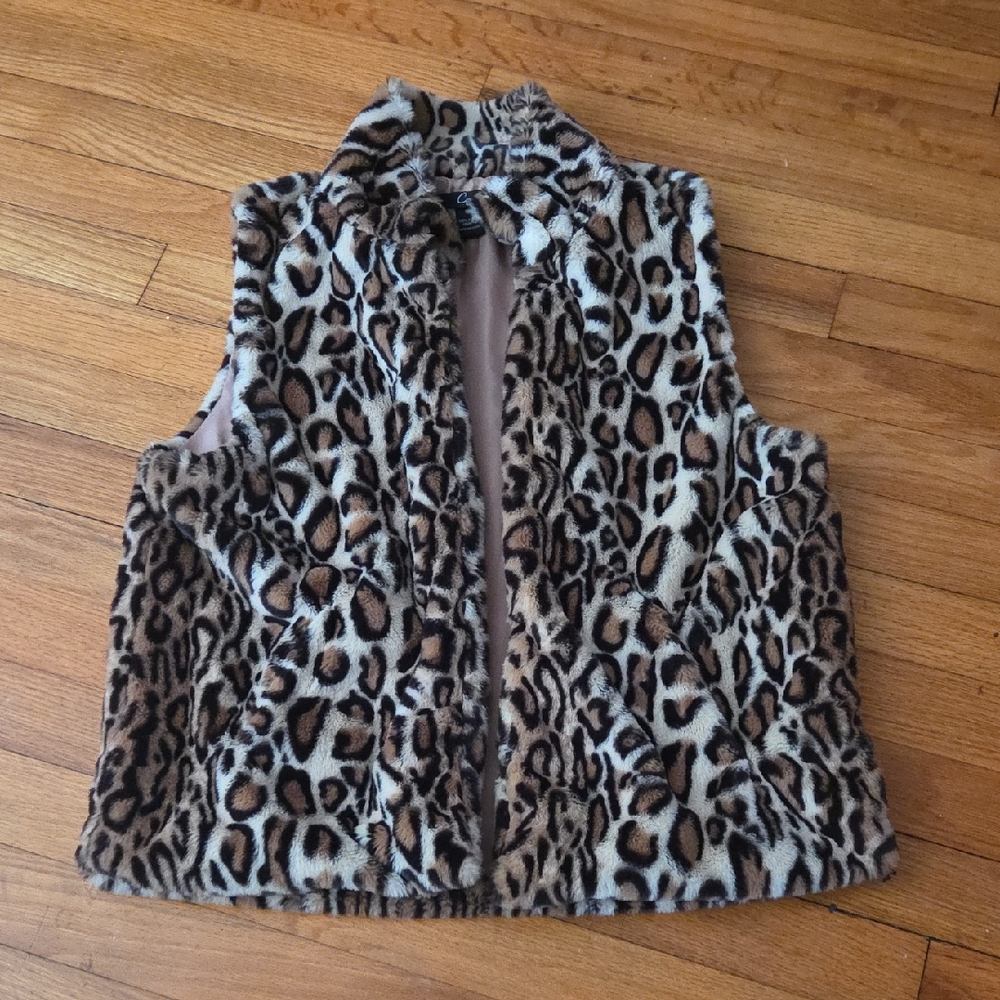 Leopard Print Faux Fur Vest